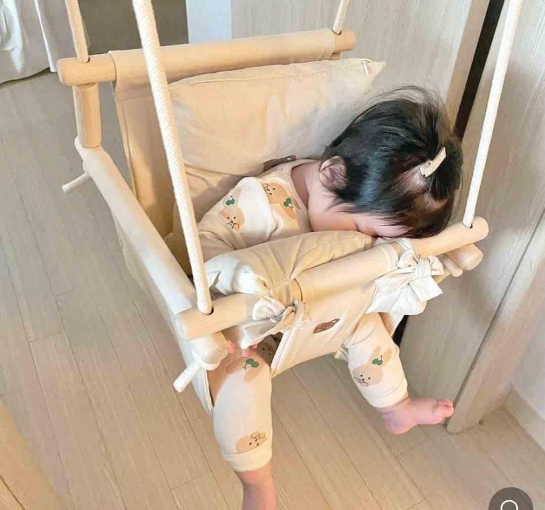 문틀 철봉 아기그네